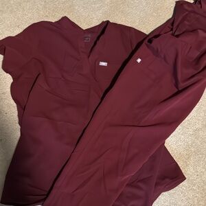 Figs Women's Scrub Set in Burgundy
